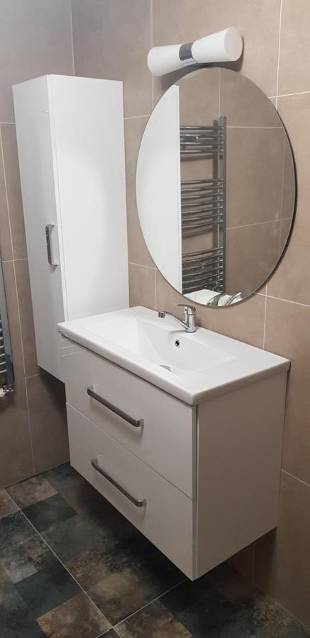 Apartman Greenside Michalovce Bagian luar foto