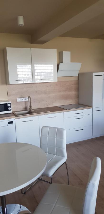 Apartman Greenside Michalovce Bagian luar foto