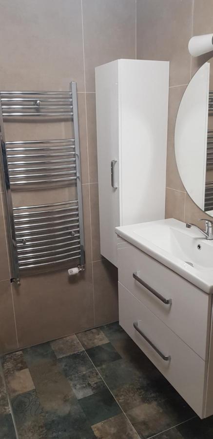 Apartman Greenside Michalovce Bagian luar foto